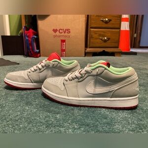 Jordan 1 low hares!!